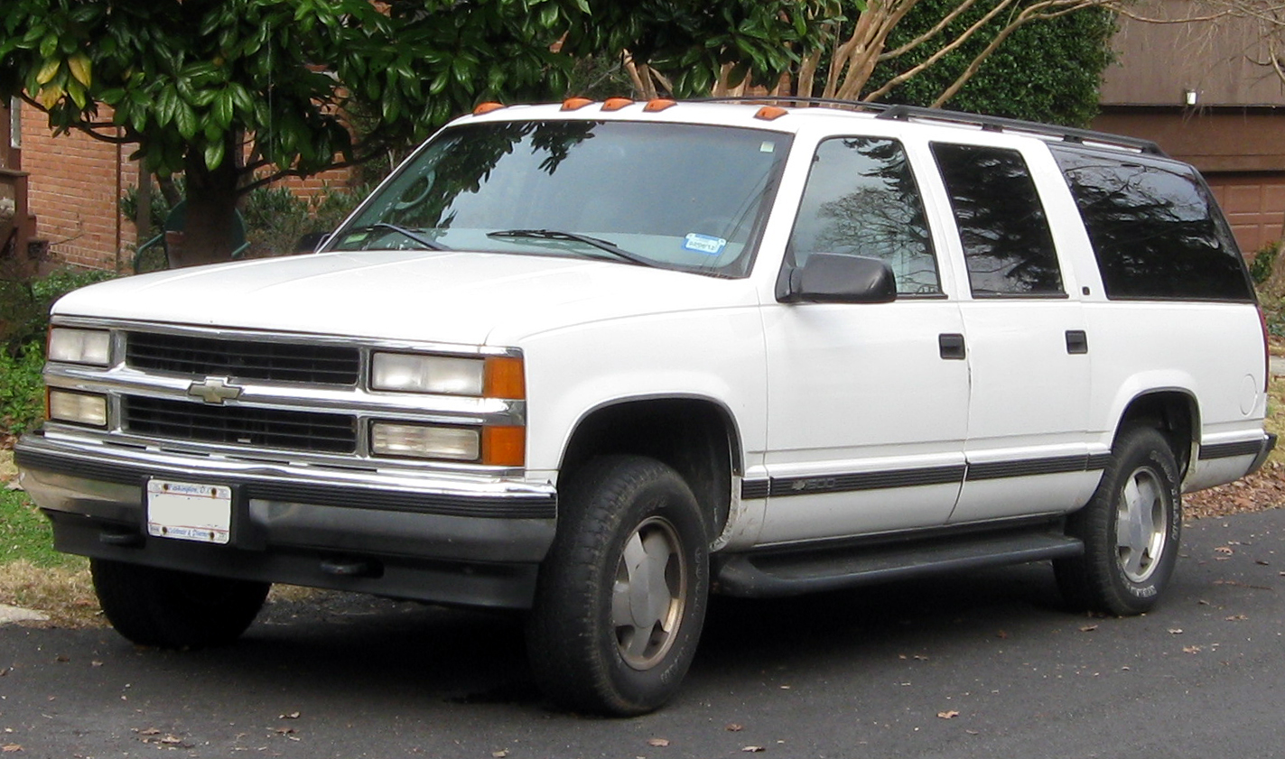 Chevrolet Suburban (GMT400) 5.7 i V8 (250 Hp)